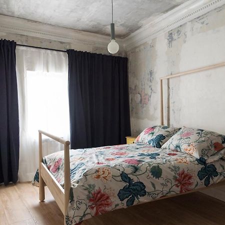 Апартаменты Un Piso Especial En El Casco Historico De Бургос Экстерьер фото